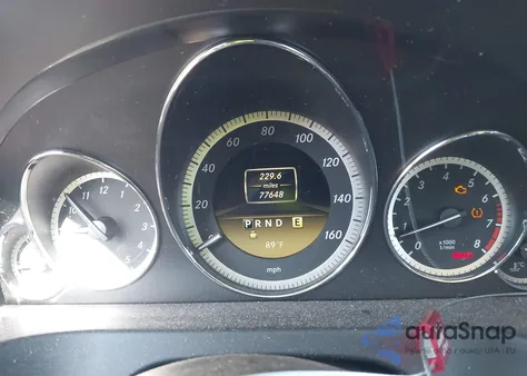 2012 Mercedes-Benz E 350 z USA, uszkodzony, nr VIN WDDKJ5KB2CF135912